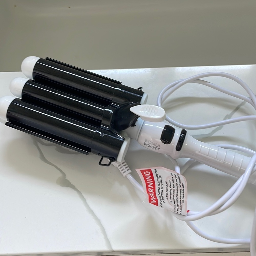 Bondi Boost curling iron